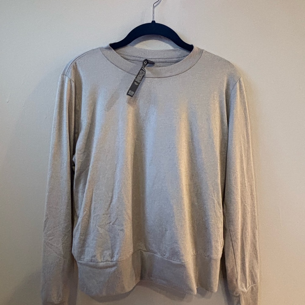 Vuori Women’s Daydream Crew Light Heather Gray